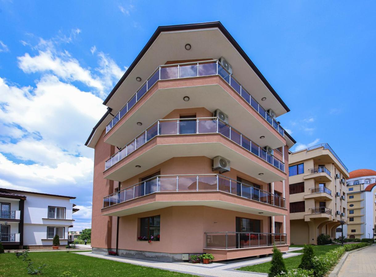 אובזור Guesthouse Phoenix מראה חיצוני תמונה