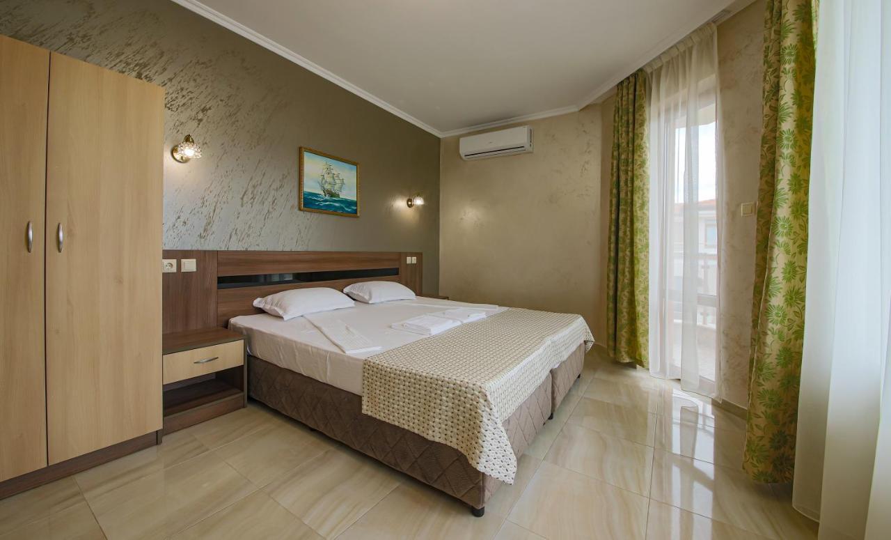 אובזור Guesthouse Phoenix מראה חיצוני תמונה
