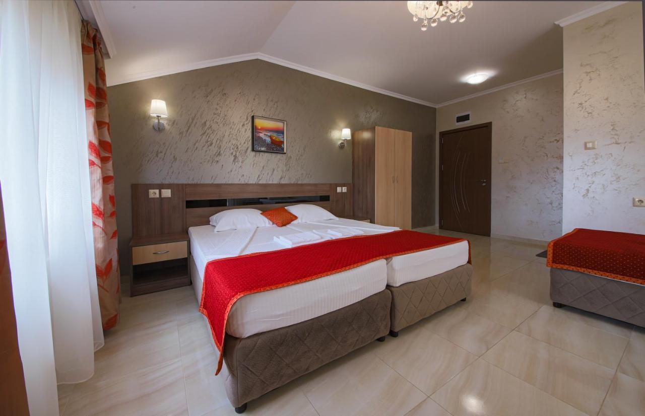 אובזור Guesthouse Phoenix מראה חיצוני תמונה